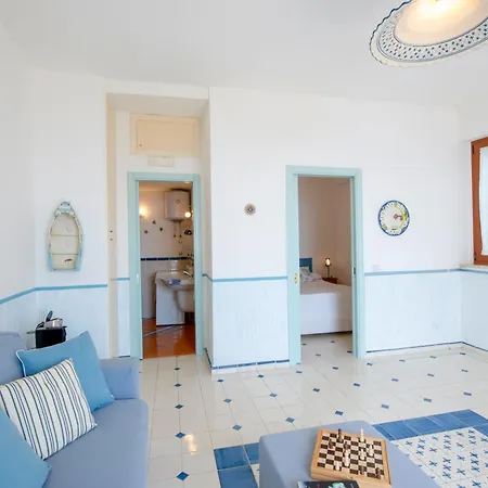 Sospesi Sul Mare Della Costiera 4*