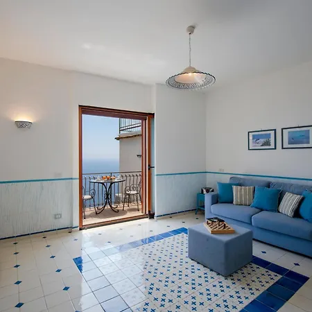 Sospesi Sul Mare Della Costiera * Praiano